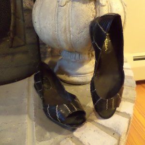 COLE HANN Black WOVEN LEATHER SANDALS  Color: Black ~ Size: 7 B